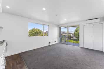 7/126 Nursery Road, Linwood