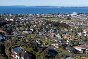 248 West Hoe Heights, Orewa