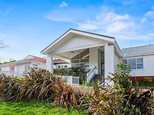 INVESTORS DREAM - SECURE LONG-TERM PASSIVE INCOME
