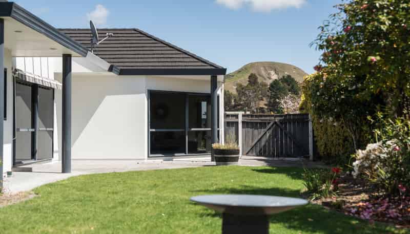 4 Regent Way, Taradale