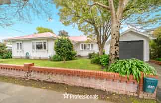 135 Kings Crescent, Central Hutt
