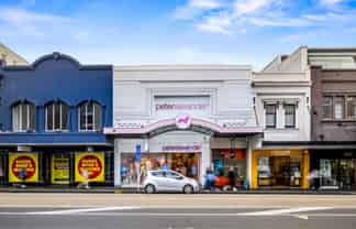 Blue-chip retail block