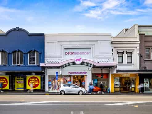 Blue-chip retail block