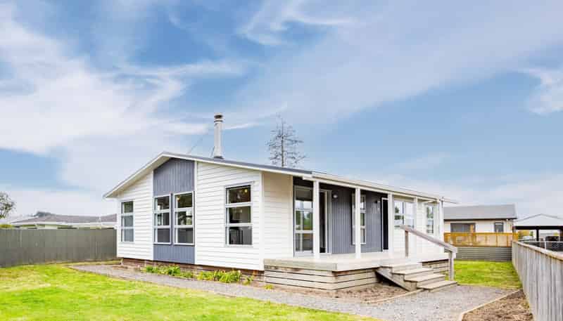 12B Guy Street, Waipawa