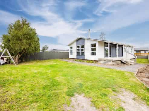 12B Guy Street, Waipawa