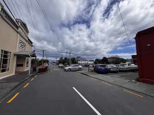 Bright ground floor storage or workshop with mezz