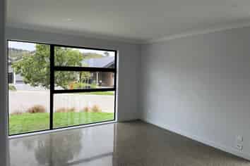 6 Whero Way, Orewa