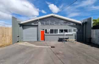 150M² CHURCH STREET UNIT WITH 120M² YARD
