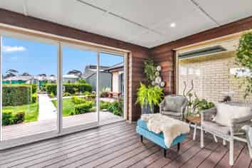 56 Verdeco Boulevard, LINCOLN