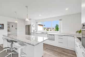 56 Verdeco Boulevard, LINCOLN