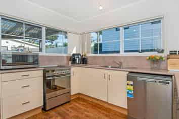 48 Carr Street, KAMO
