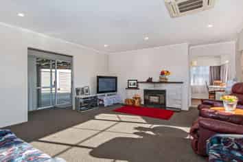 48 Carr Street, KAMO