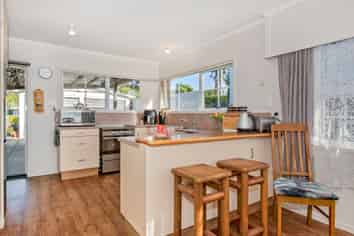 48 Carr Street, KAMO
