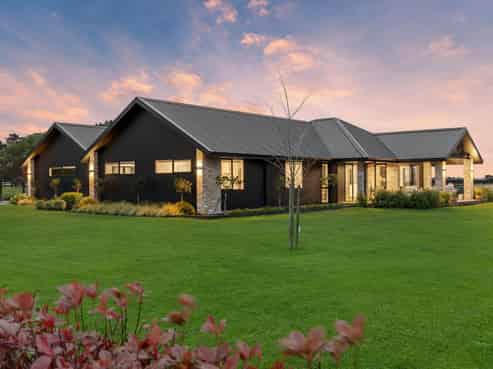 72 Redoubt Road, Cambridge