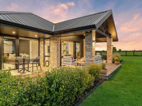 72 Redoubt Road, Cambridge