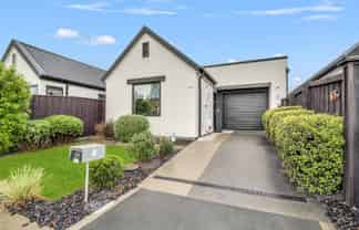 99 Faringdon Boulevard, Rolleston