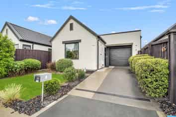 99 Faringdon Boulevard, Rolleston