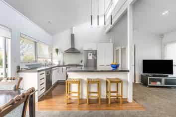 68B Seaview Road, Castor Bay