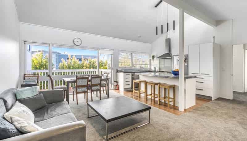 68B Seaview Road, Castor Bay