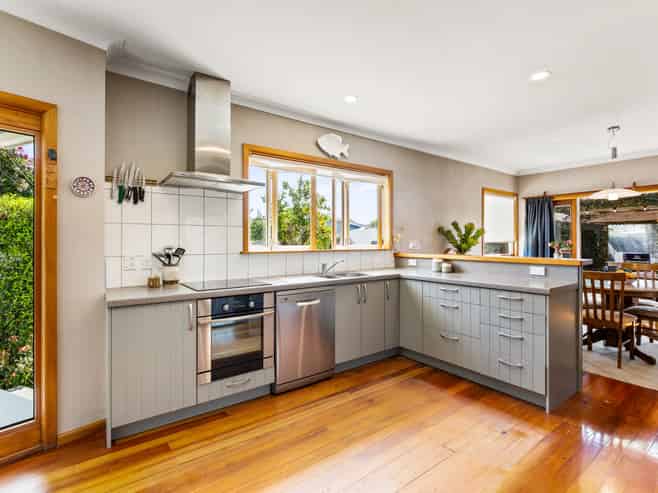 716 Maxville Drive, Parkvale