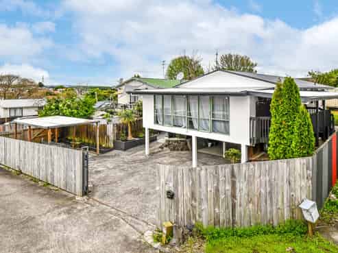 2/10 Nearco Street, Randwick Park