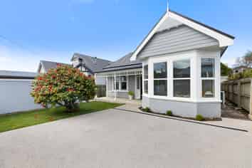 36 Albert Street, Saint Clair