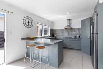 61C Queen Road, Bellevue