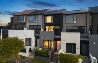 3/2 Second Avenue, Kingsland
