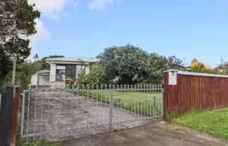 51 Clayton Ave, Otara