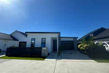 15 Salers Lane, Papamoa