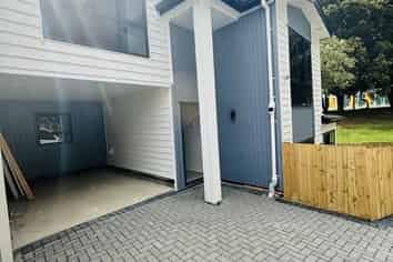 9F Julian Place, Otara