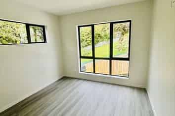 9F Julian Place, Otara