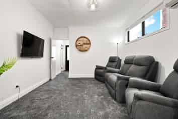 164 South Road, Caversham