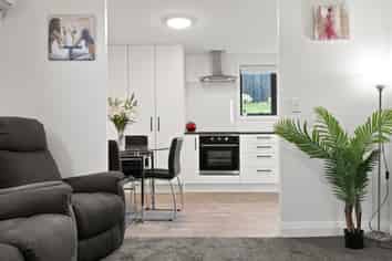164 South Road, Caversham