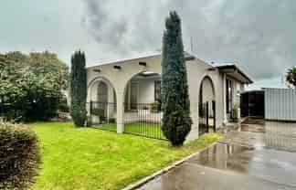 53 Flanders Avenue, Onekawa