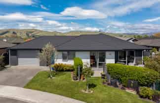 9 Korari Grove, Redwoodtown