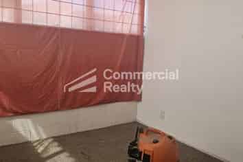 Street Front Unit In Otahuhu For Sale