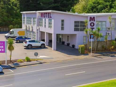 Big Motel, Big City Location, Big Income