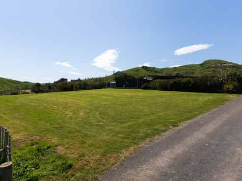 88 Scarlys Way, Okitu