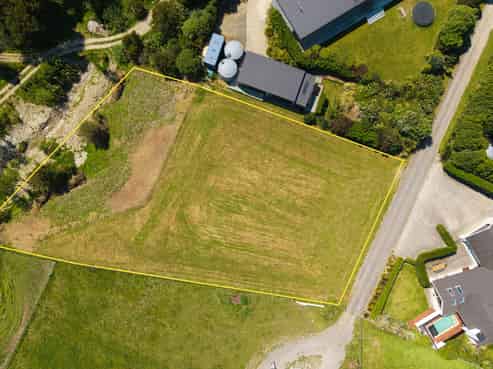 88 Scarlys Way, Okitu