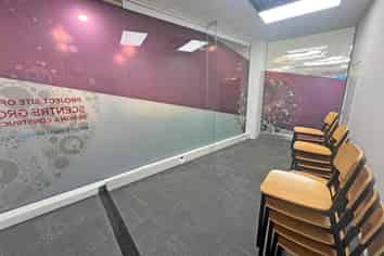 VERSATILE RETAIL OR OFFICE SPACE IN WESTFIELD
