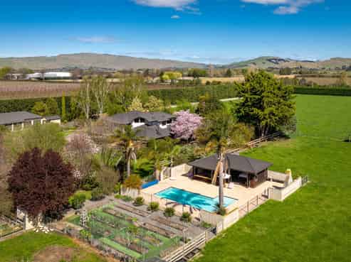 144 Longlands Road, Longlands