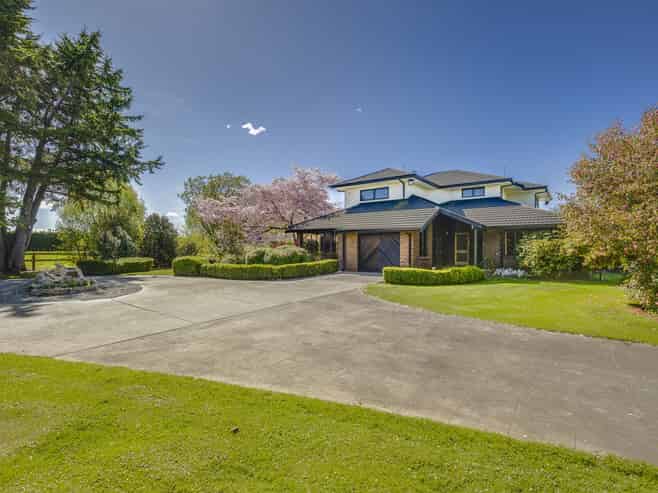 144 Longlands Road, Longlands