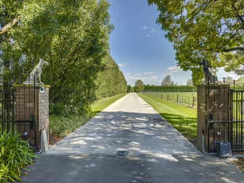 144 Longlands Road, Longlands