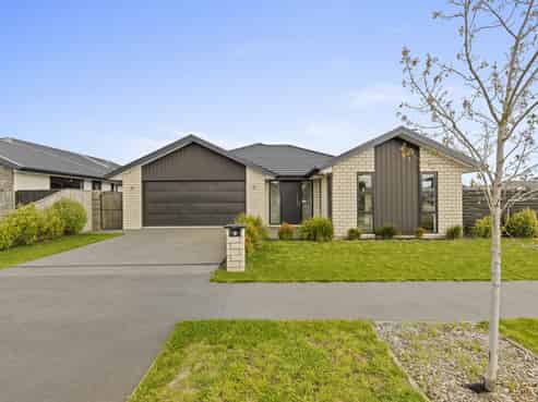 2 Eastonfield Drive, Rolleston