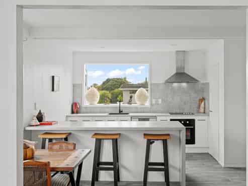 9 Meads Place, Bulls