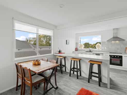 9 Meads Place, Bulls