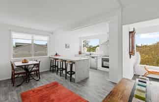 9 Meads Place, Bulls