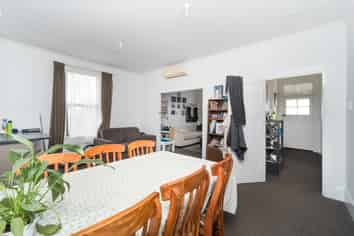 32 Cambridge Street, Milson