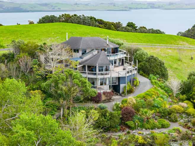 71-71 Manganese Point Road, Tamaterau